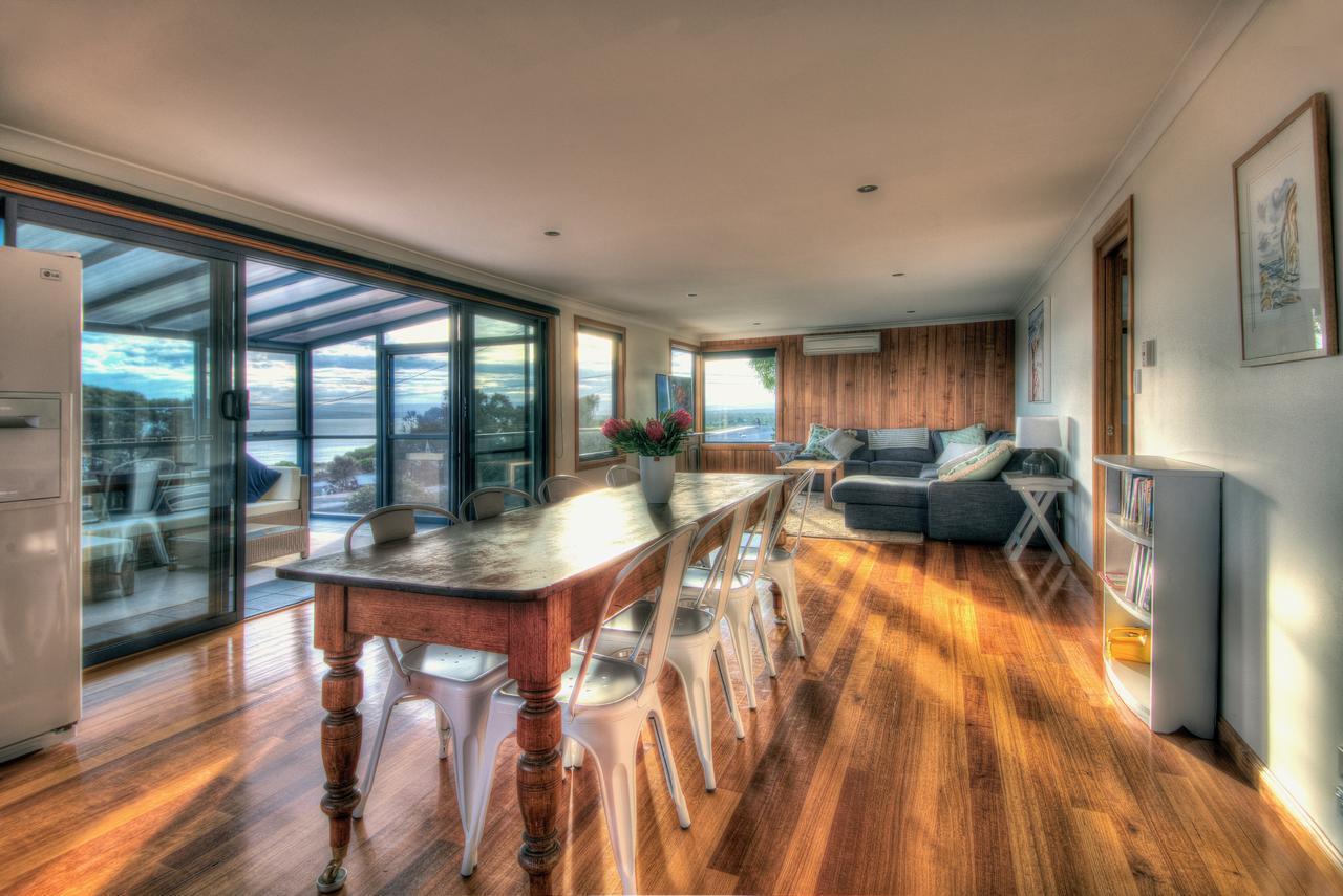 Blue Waves Villa Коулс Бей Екстериор снимка